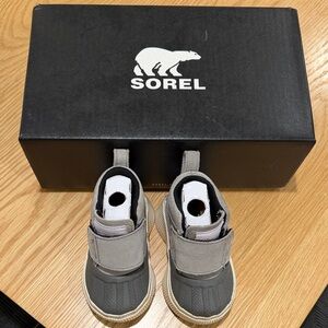 Sorel toddler out n about waterproof boots size 6